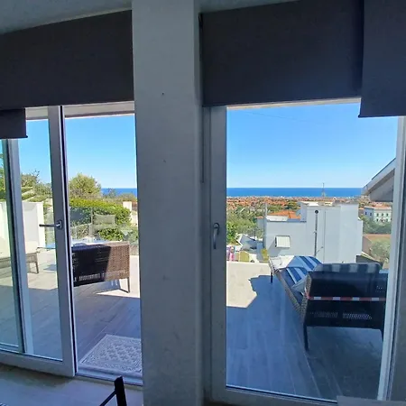 Lejlighed Paolo Attico Loft Matrimoniale Piu Singolo Diviso Da Armadi,piu Divano Letto Singolo Loano